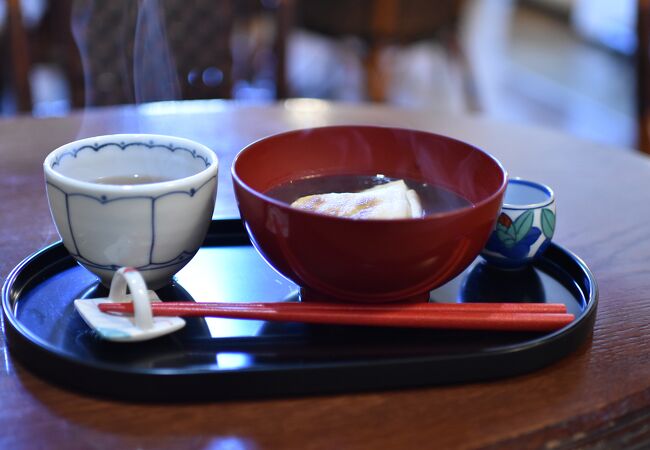 おしゃれカフェでお汁粉