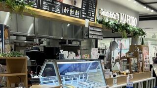 フードコート内のオシャレカフェ