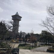 麻溝公園のグリーンタワーはほとんど人がいませんが、無料です。