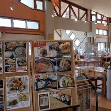 内部のレストラン