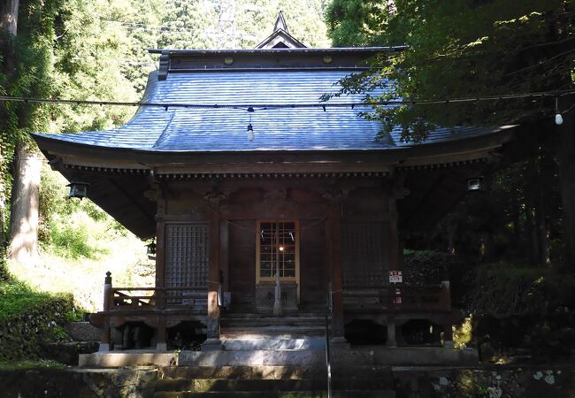 相倉集落の小さな神社