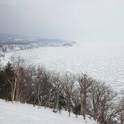 ウトロを見下す絶景