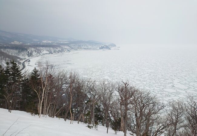 ウトロを見下す絶景