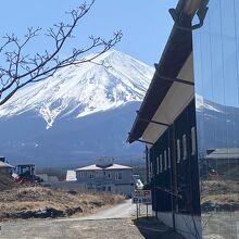 店内からも富士山が一望できます