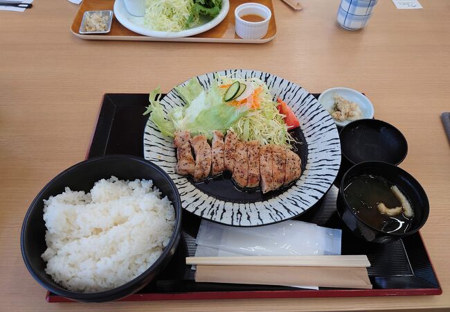 地産地消レストラン お勝手場