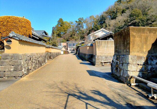 岡藩の面影を残す武家屋敷通り