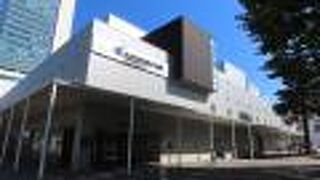 1500人を収容する大ホール