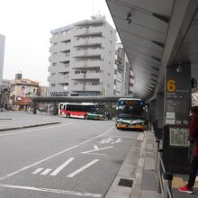 伊丹空港行き乗り場にて。