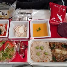 機内食は美味しいです