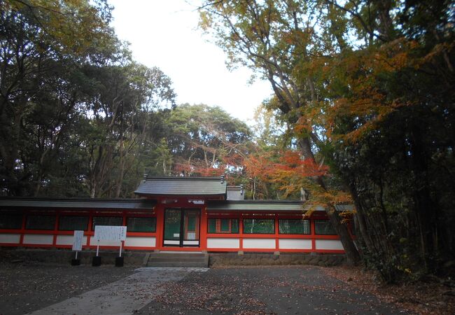 大尾神社、道鏡事件の舞台。駐車場あり。