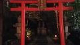 狛犬さんと狛狐さんの両方が居る