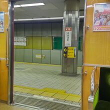 恵美須町駅ホーム