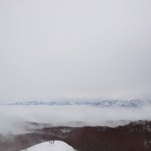 朝から当間ゲレンデ。雲海見れました。