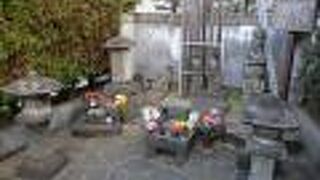 墓所としては少し寂しい気がしました