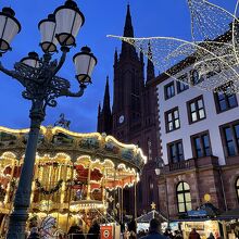 マルクト教会とクリスマスマーケット