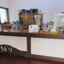 甘酒、ぜんざい、コーヒーなどがありますが･･･