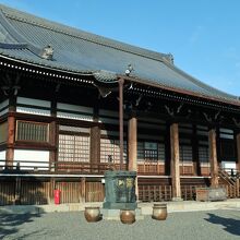 威風堂々とした本堂