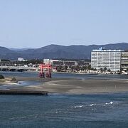 赤い鳥居がいい。