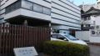 鳥羽市歴史文化ガイドセンターの２階の一部屋です。