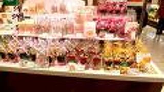 期間限定にて人気のスイーツショップコーナーが