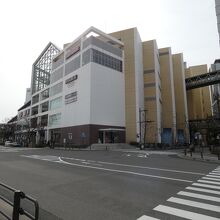 UMIE前のハーバーロード