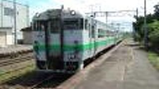 夏の普通列車は換気抜群でした