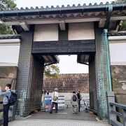 北の丸公園→皇居東御苑の間の門