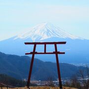 鳥居越しの富士山は絶景