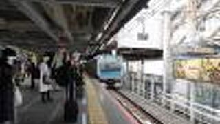 気持ち山手線よりすいてる気がする。