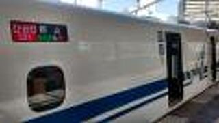 2列+3列の座席編成