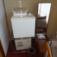 冷蔵庫・金庫あります。