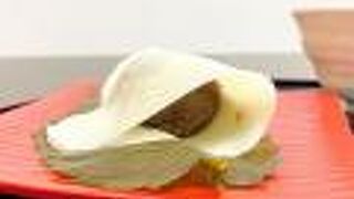 「長命寺 桜もち 山本や」生粋の老舗桜もち屋！その美味しさに驚きます！