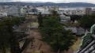 松江城の周りの公園