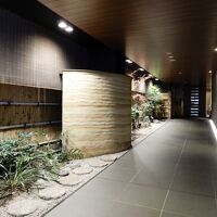 大通り側の入り口