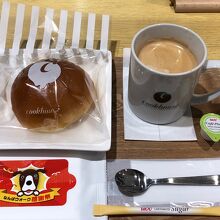 クリームパン・コーヒー