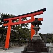 京都大学の東側、吉田山にある吉田神社