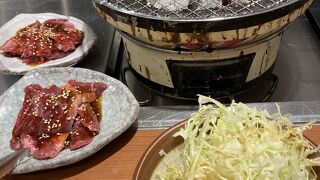 カウンターで一人焼肉