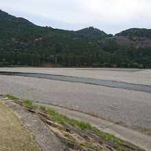 熊野川の川原