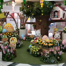 ホワイティうめだ 