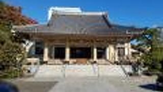 園児と親御さんでごった返す