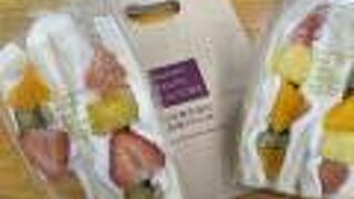 フルーツは良いがクリームはちょっと