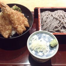 天丼とごまそばのセット