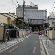 佛光寺参道と御影堂門