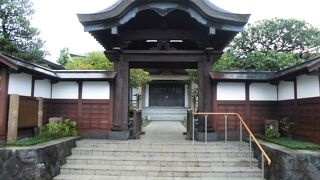 数多くの寺社の一つ