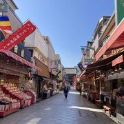 川崎大師前の商店街