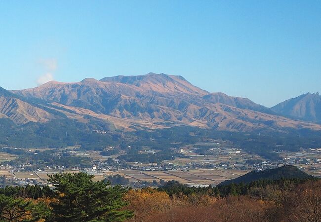 阿蘇五岳の中の一つ「高岳」