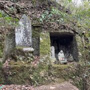 山頂まで１０分の森林浴を楽しめる