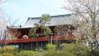 不忍池、弁天堂を見渡すことができる絶景ポイント