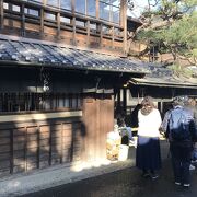 創業は平安時代中期の長保2年(西暦1000年)