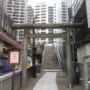 静かな雰囲気の神社です。